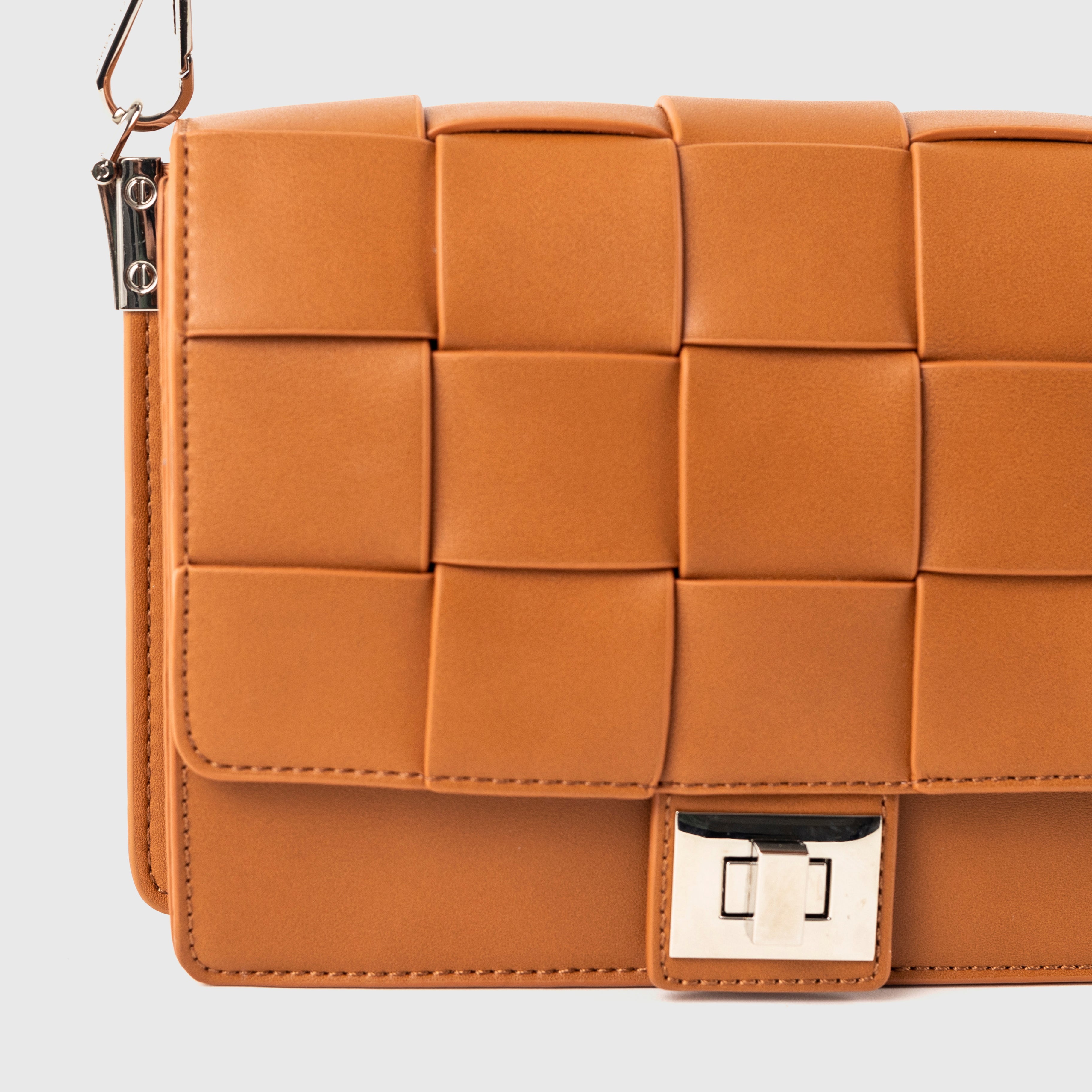 Loved Crossbody - Tan