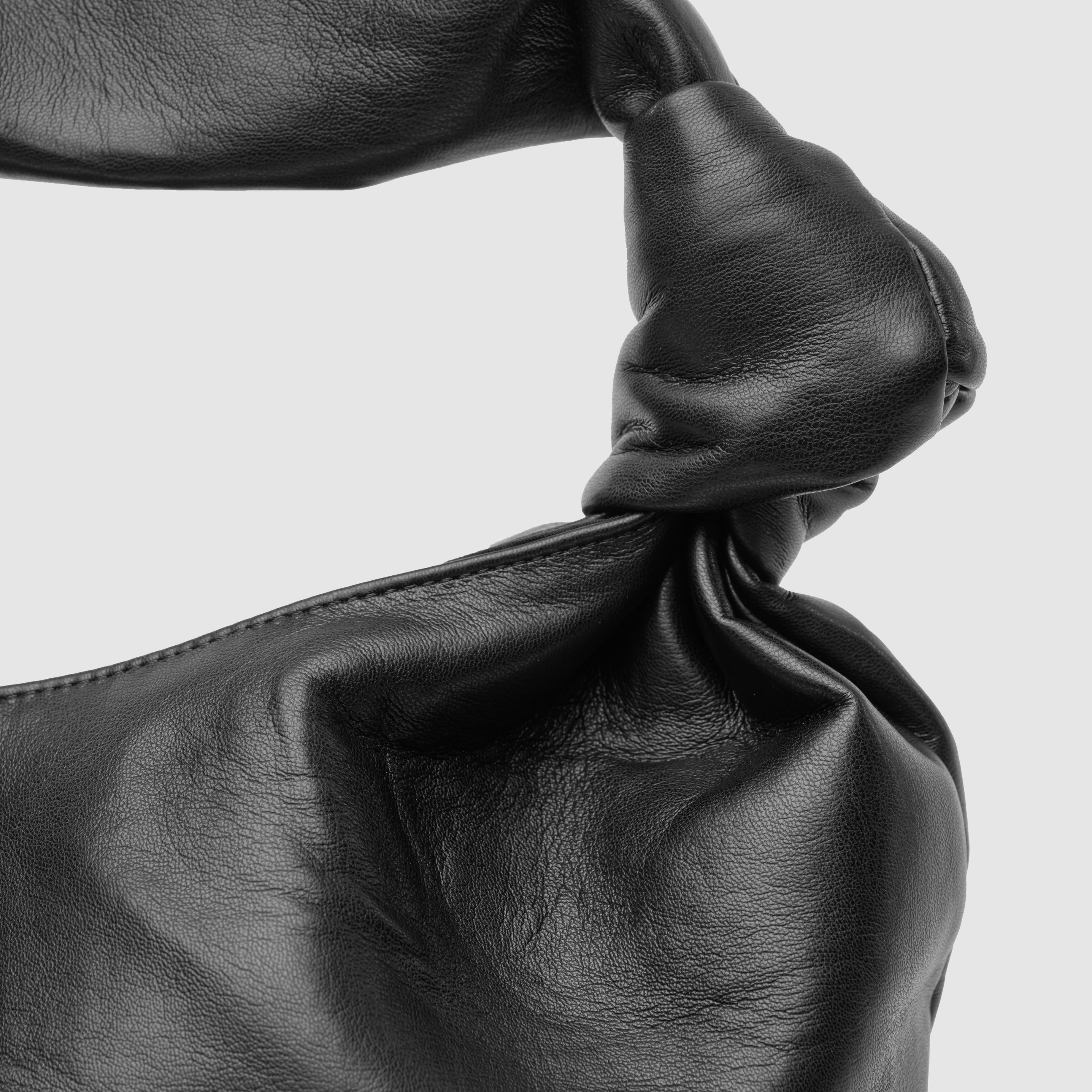 Knotted Wonder - Black