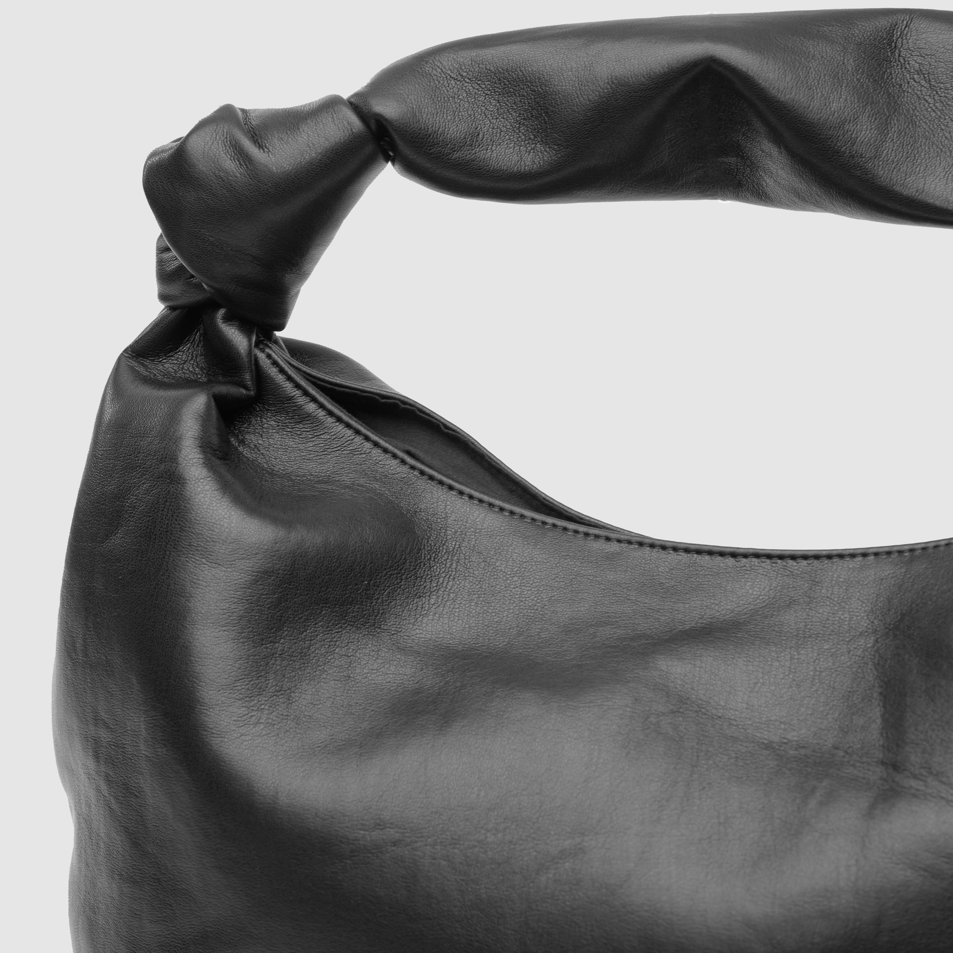 Knotted Wonder - Black
