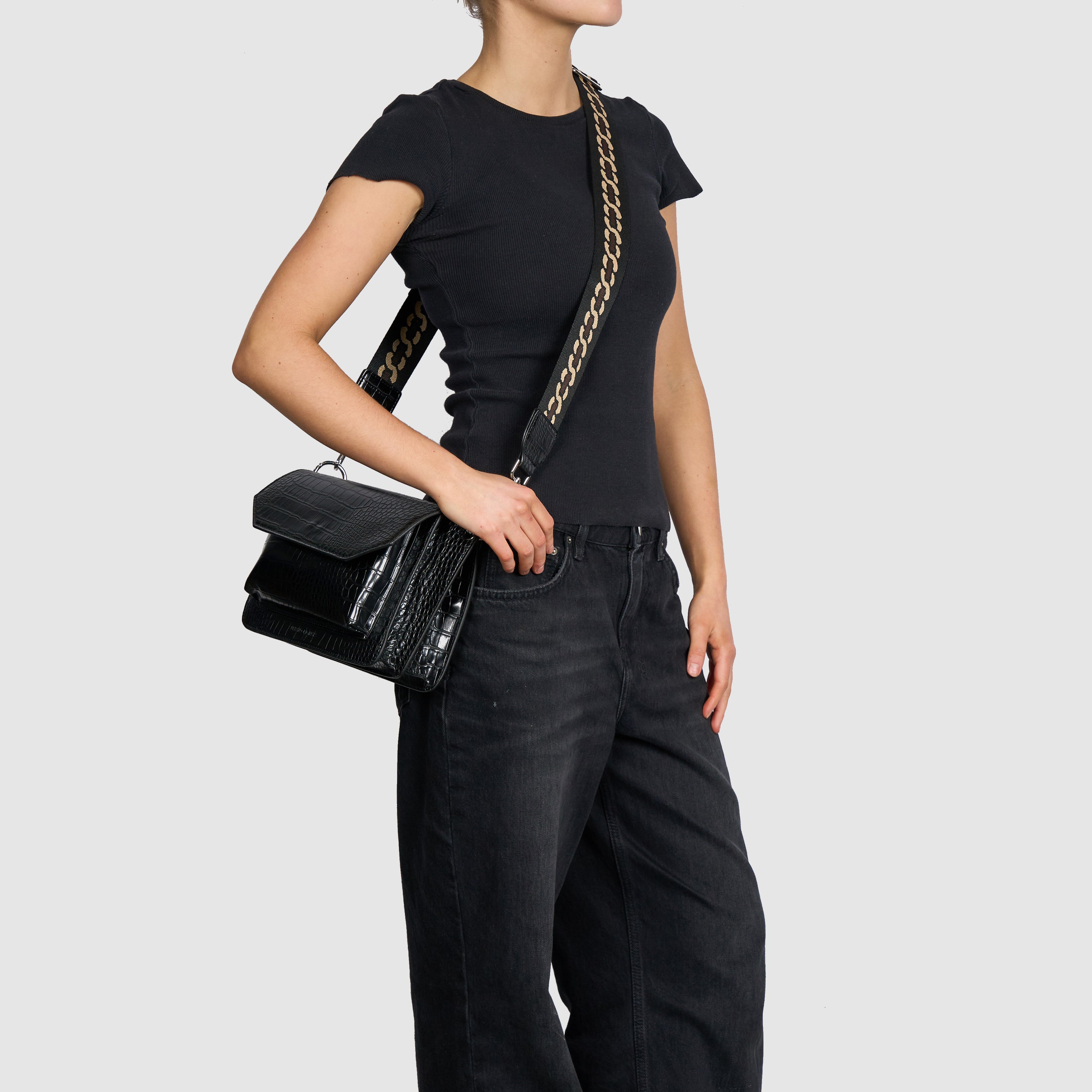 Load image into Gallery viewer, Au Revoir - Black
