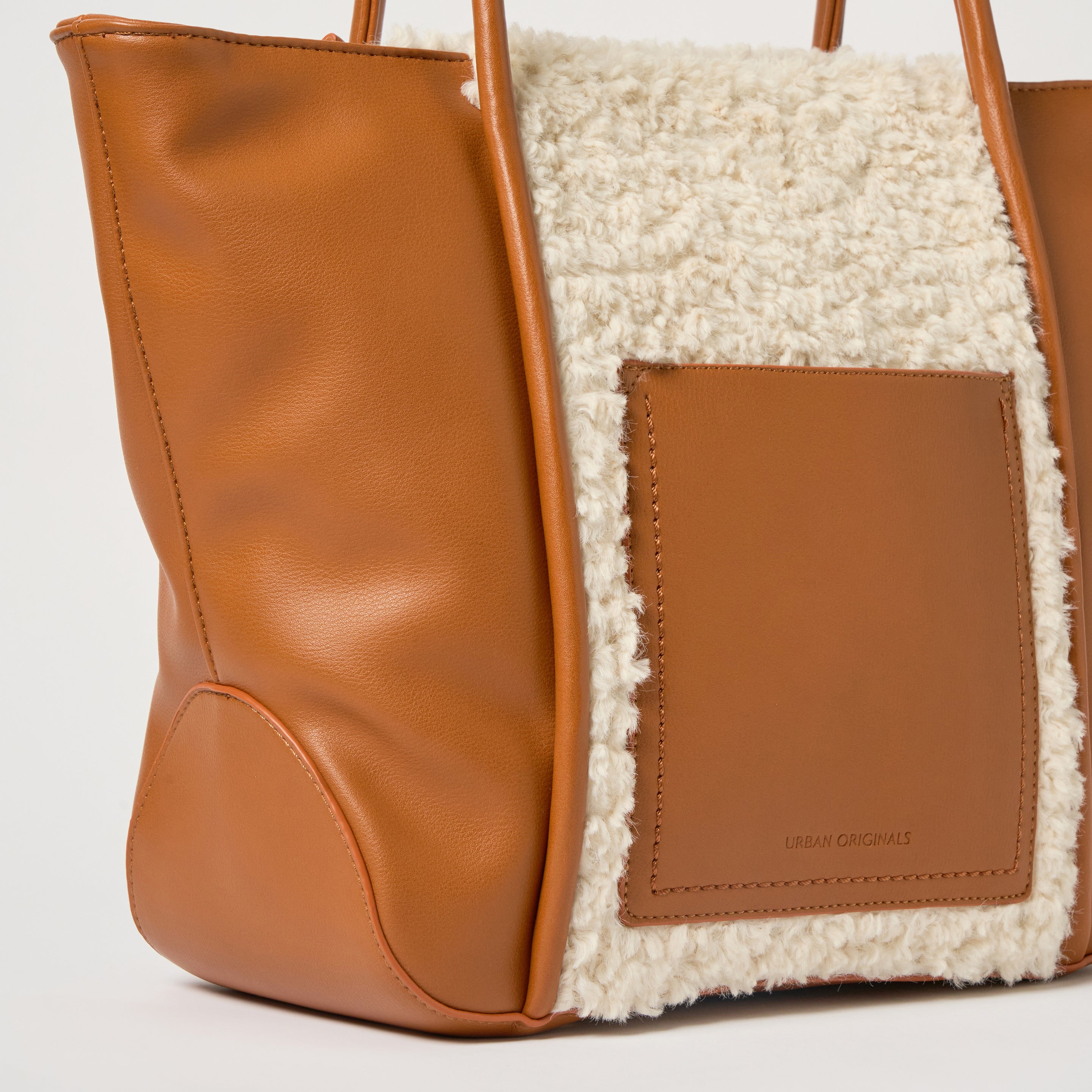 Load image into Gallery viewer, Alpine Tote - Tan
